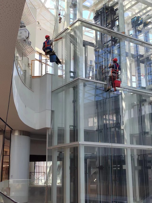 �����_��